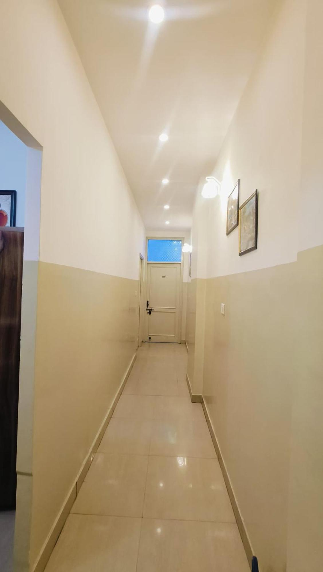 Hotel Mannat Centric - Near Lajpat Nagar Metro New Delhi Exterior photo